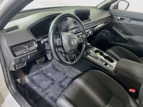 Used 2023 Honda Civic Sport image 9