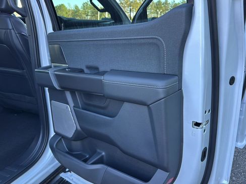 New 2025 Ford F150 Lariat w/ Equipment Group 501A Mid image 19