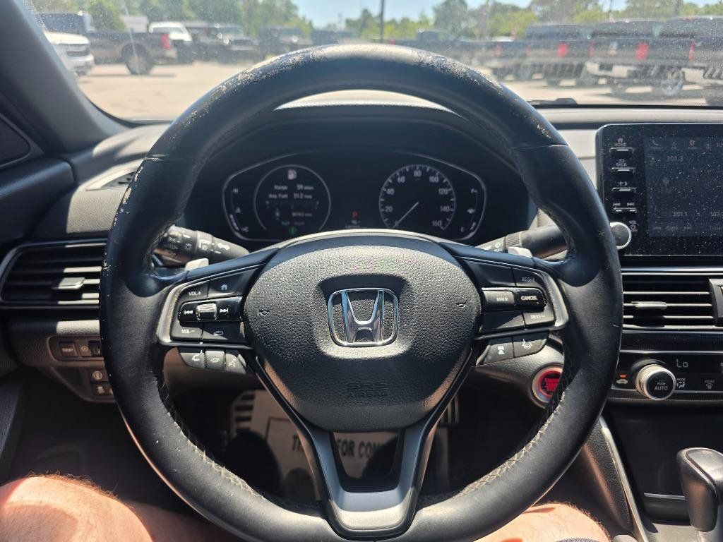 Used 2018 Honda Accord Sport image 13