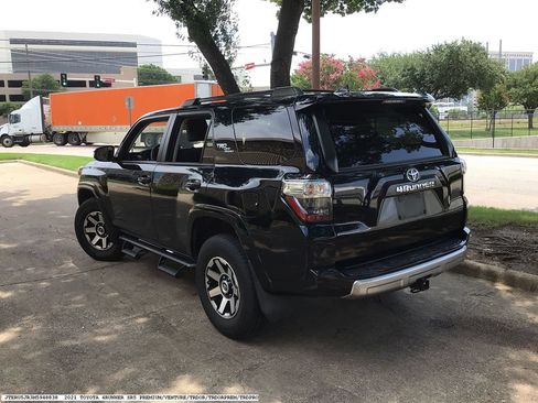 Used 2021 Toyota 4Runner TRD Off-Road Premium AWD/4WD image 6