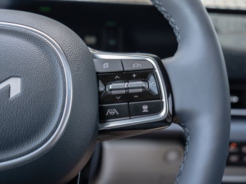 New 2026 Kia Carnival SX w/ SX Dark Edition Package image 21