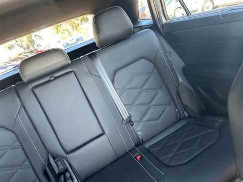 New 2026 Volkswagen Atlas Cross Sport SE image 14