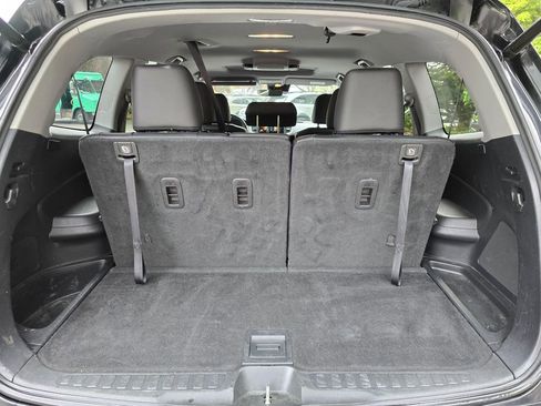 Used 2019 Honda Pilot Touring image 6