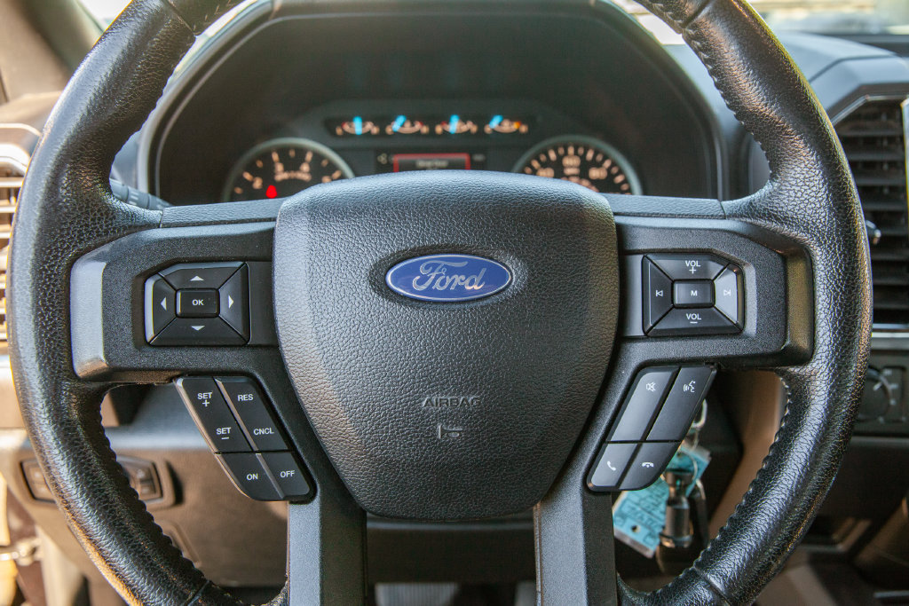 Used 2015 Ford F150 XLT w/ Equipment Group 301A Mid AWD/4WD image 17