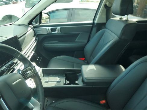 Used 2025 Hyundai Santa Fe XRT w/ Tow & Go Package image 10