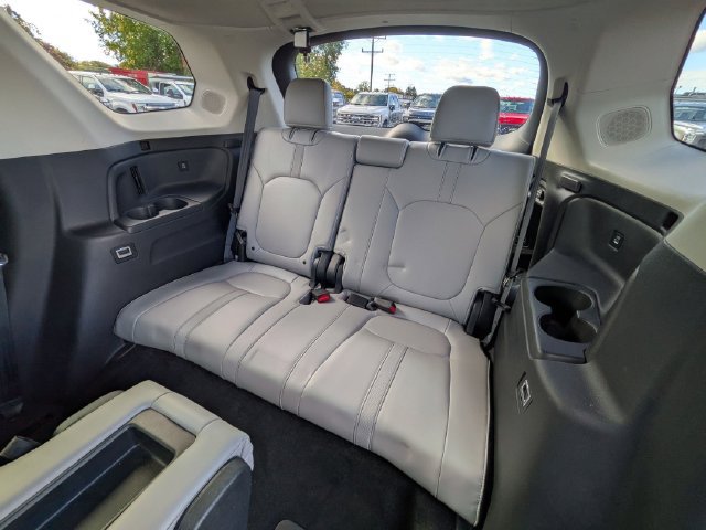 Used 2023 Honda Pilot Touring image 19