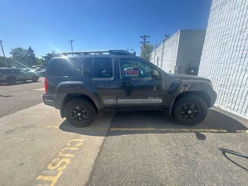 Used 2010 Nissan Xterra Off-Road AWD/4WD image 4