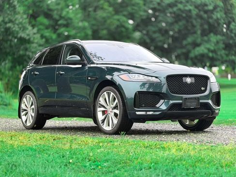 Used 2017 Jaguar F-PACE S AWD/4WD image 6