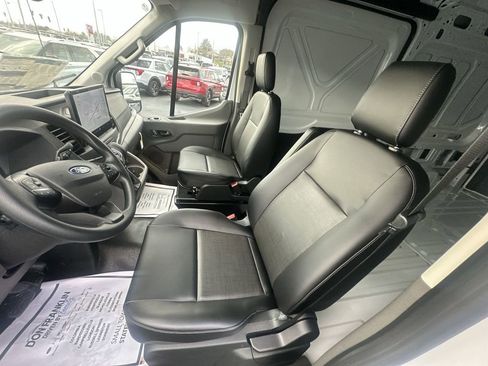New 2026 Ford Transit 250 148 Medium Roof RWD image 15