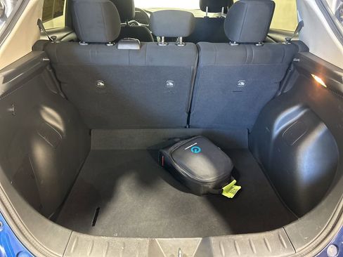 Used 2022 Nissan Leaf S image 18