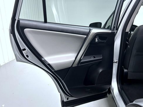 Used 2015 Toyota RAV4 Limited image 20