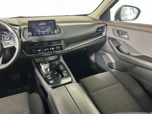 Certified 2023 Nissan Rogue SV image 35