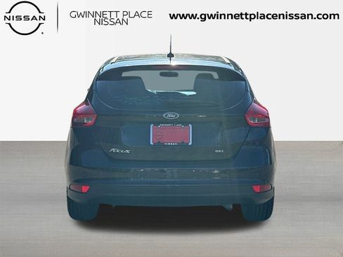 Used 2017 Ford Focus SEL w/ Cold Weather Package image 6