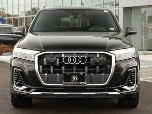 Used 2025 Audi Q7 3.0T Prestige w/ Prestige Package image 16