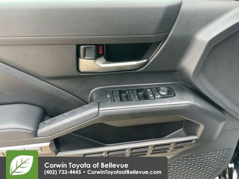Used 2024 Toyota Tacoma TRD Off-Road image 26