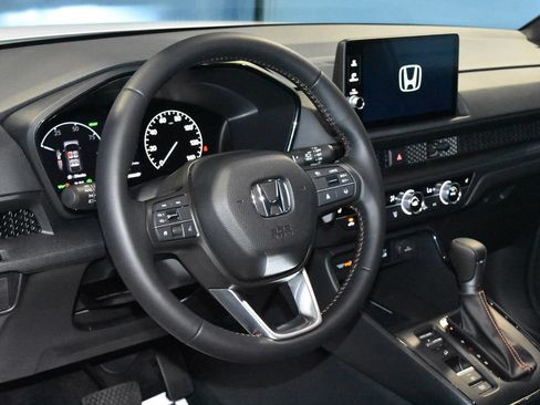 Used 2026 Honda CR-V Sport image 2