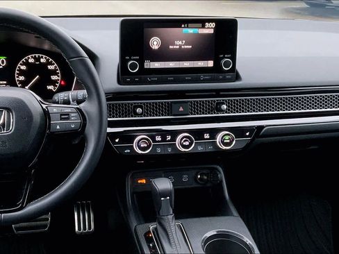 Certified 2025 Honda Civic Sport image 6