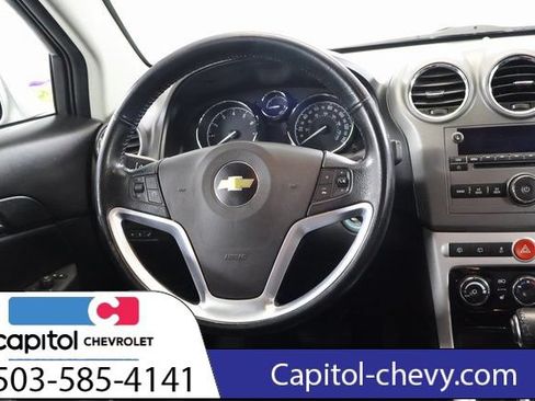 Used 2013 Chevrolet Captiva Sport LTZ FWD image 16