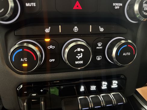 Used 2021 RAM 1500 Big Horn AWD/4WD image 22