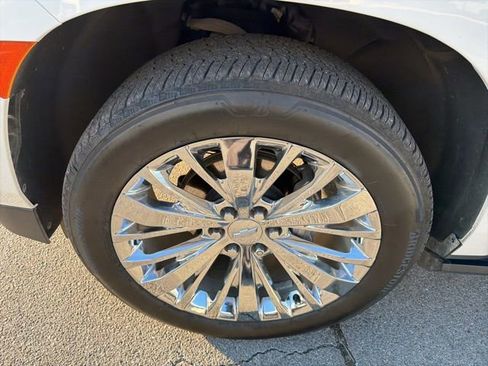 Used 2021 Chevrolet Tahoe High Country w/ Premium Package image 11