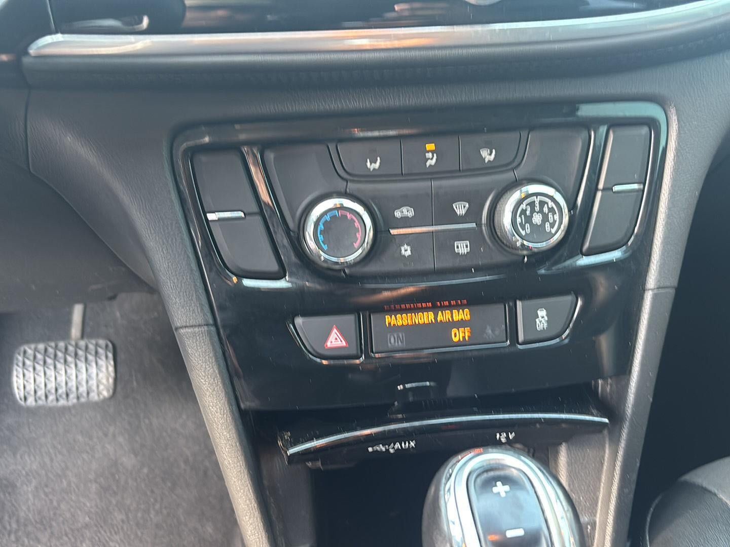 Used 2019 Buick Encore Preferred AWD/4WD image 18