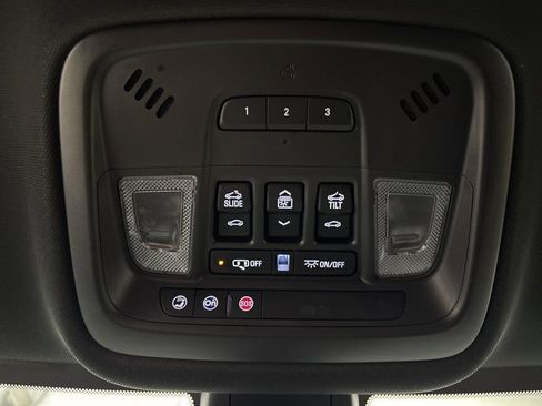 Used 2023 Chevrolet Traverse RS w/ LPO, Floor Liner Package AWD/4WD image 27