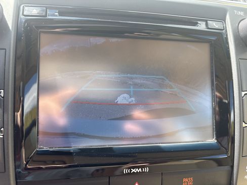 Used 2017 Toyota Camry XLE w/ Moonroof Package image 27