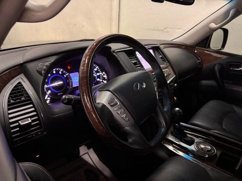 Used 2017 INFINITI QX80 2WD w/ Driver Assistance Package image 12
