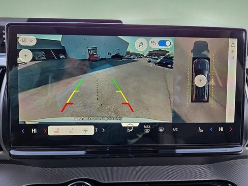 New 2026 Ford Expedition Active image 18