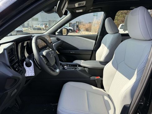 Used 2026 Lexus TX 350 AWD w/ Technology Package image 12