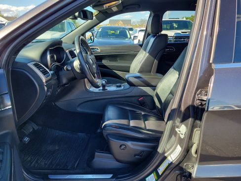 Used 2015 Jeep Grand Cherokee Limited image 16