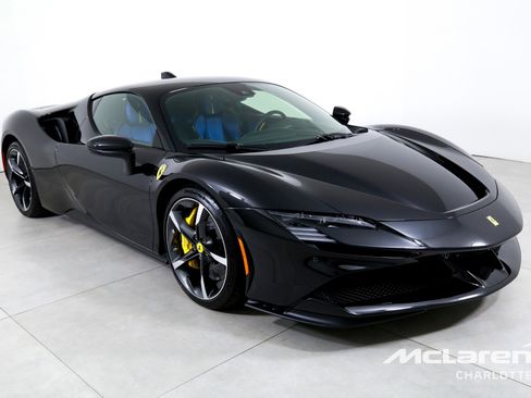 Used 2023 Ferrari SF90 Stradale AWD/4WD image 3