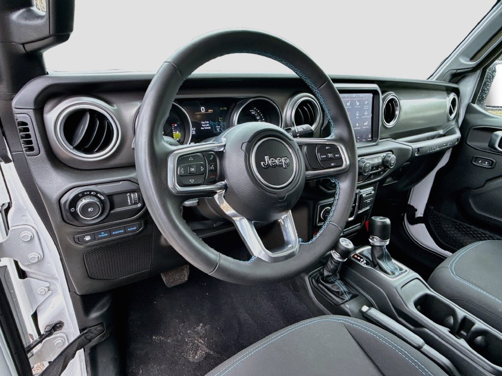 Used 2023 Jeep Wrangler Unlimited Rubicon 4xe w/ Cold Weather Group AWD/4WD image 12