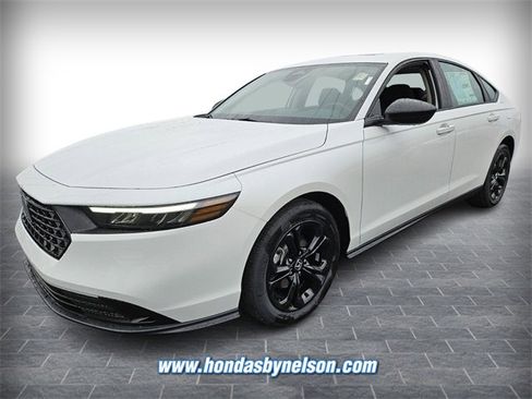 New 2025 Honda Accord SE image 3