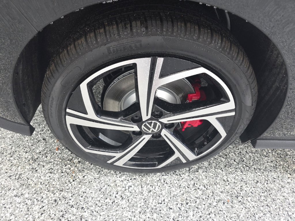 New 2026 Volkswagen GTI SE FWD image 14