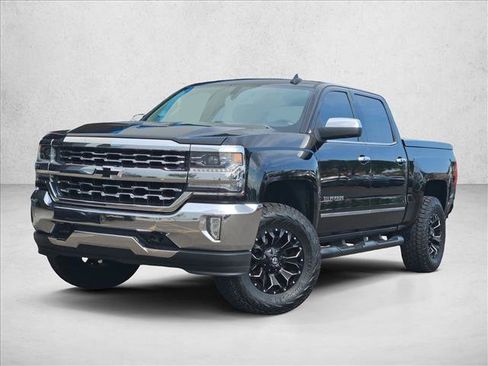 Used 2017 Chevrolet Silverado 1500 LTZ RWD image 4