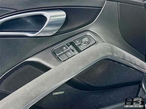 Used 2018 Porsche 718 Cayman GTS image 14