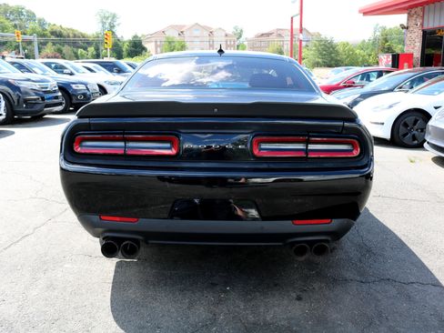 Used 2019 Dodge Challenger R/T Scat Pack w/ Shaker Package image 4