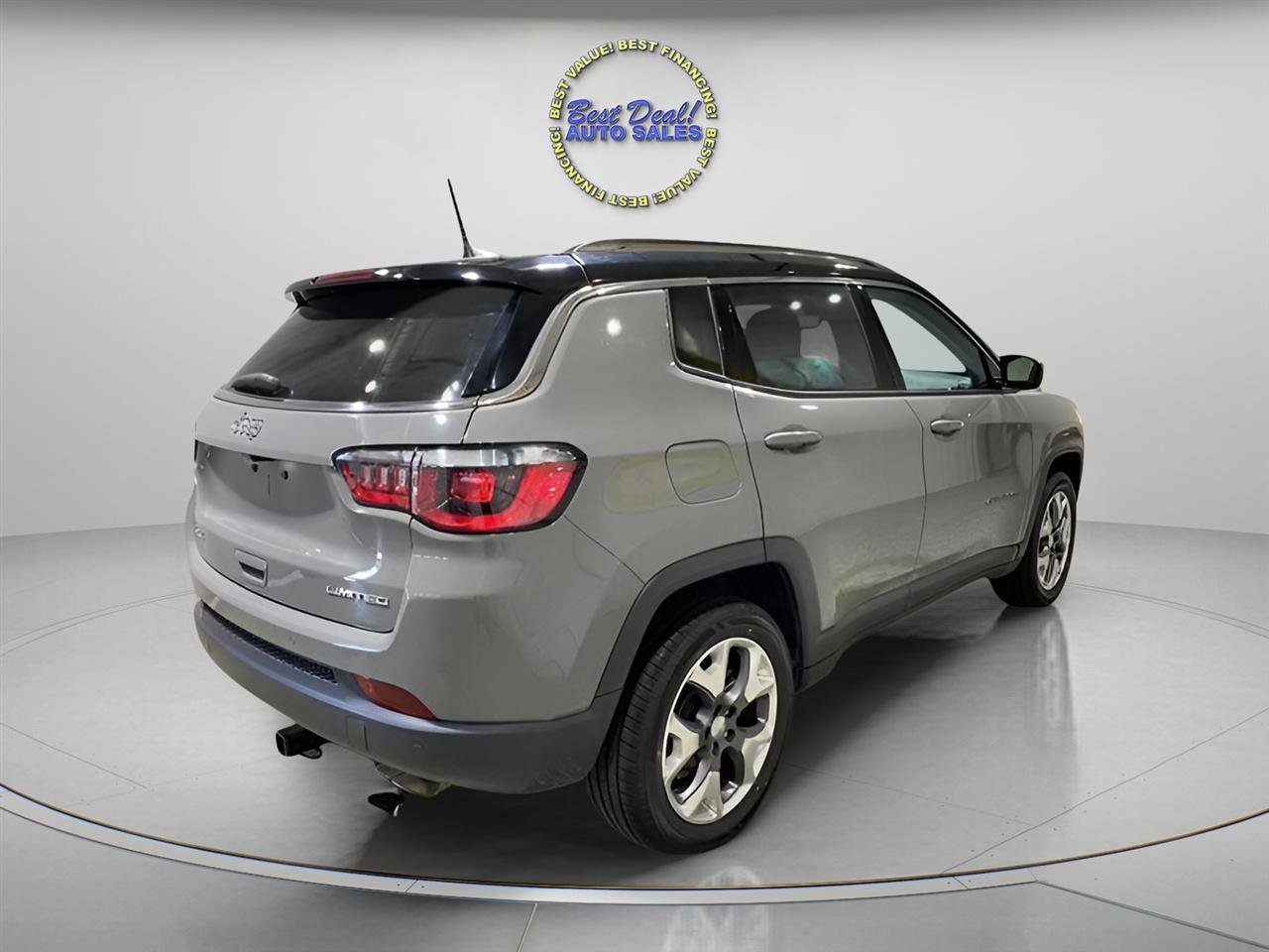 Used 2021 Jeep Compass Limited AWD/4WD image 4