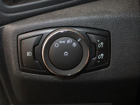 Used 2021 Ford EcoSport SE w/ SE Convenience Package image 24