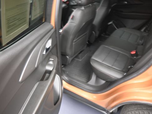 Used 2024 Chevrolet TrailBlazer RS w/ Convenience Package FWD image 18
