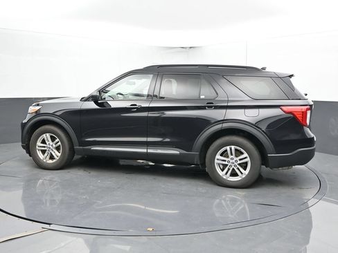 Used 2020 Ford Explorer XLT w/ Equipment Group 202A AWD/4WD image 8