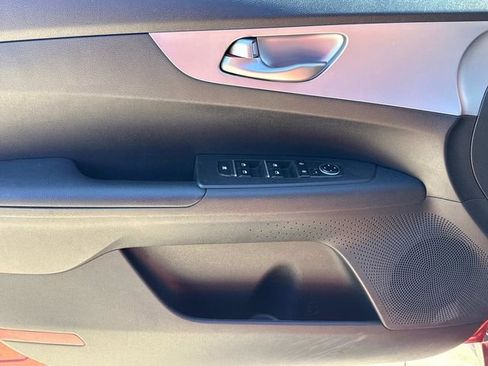 Used 2022 Kia Forte LXS image 26