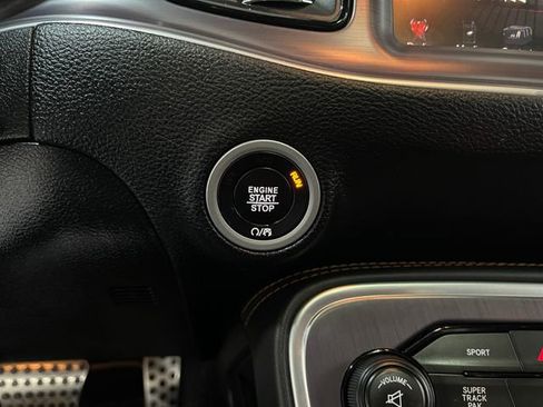 Used 2016 Dodge Challenger R/T Plus image 23