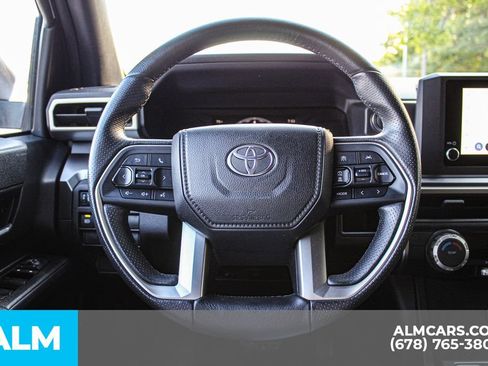 Used 2025 Toyota 4Runner SR5 AWD/4WD image 24