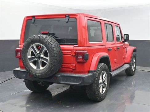 Used 2018 Jeep Wrangler Unlimited Sahara w/ Dual Top Group image 5