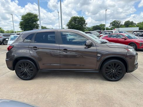 Used 2020 Mitsubishi Outlander Sport ES FWD image 8