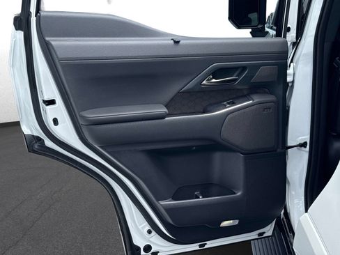 Certified 2024 Lexus GX 550 w/ Cold Area Package AWD/4WD image 13