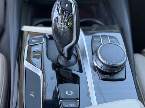 Used 2017 BMW 540i xDrive image 27