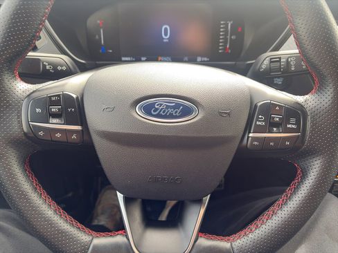 Used 2024 Ford Escape ST-Line image 10